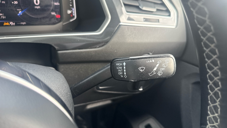 Volkswagen Tiguan 2.0 TDi 150 R-Line Tech 5dr DSG Diesel Estate